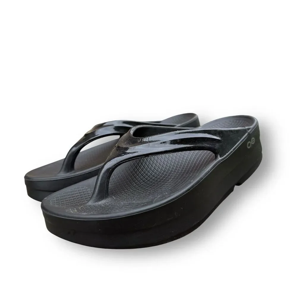 OOFOS Women's Black Comfort Sandals - Picture 2 of 14